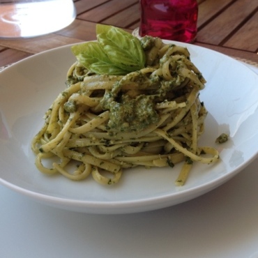 LINGUINE AL PESTO